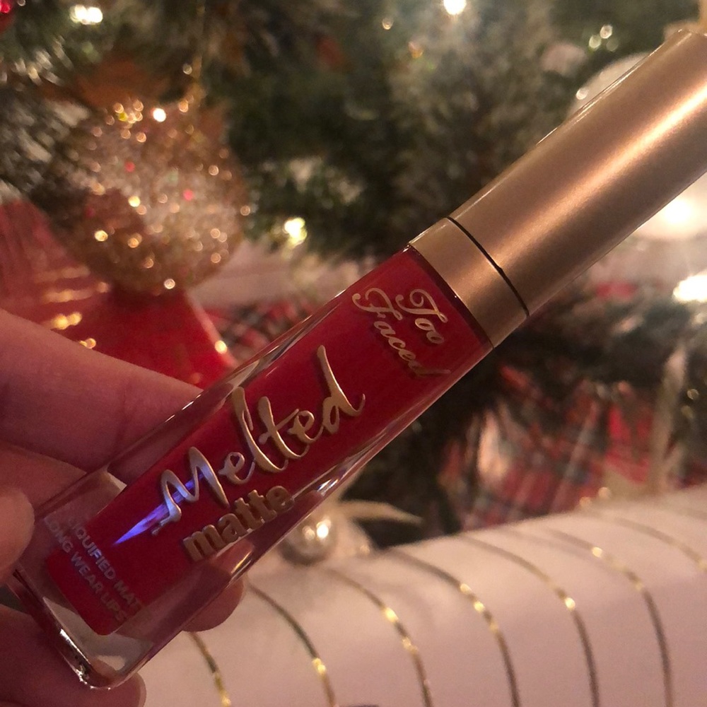 Too faced Melted Matte Hot Stuff